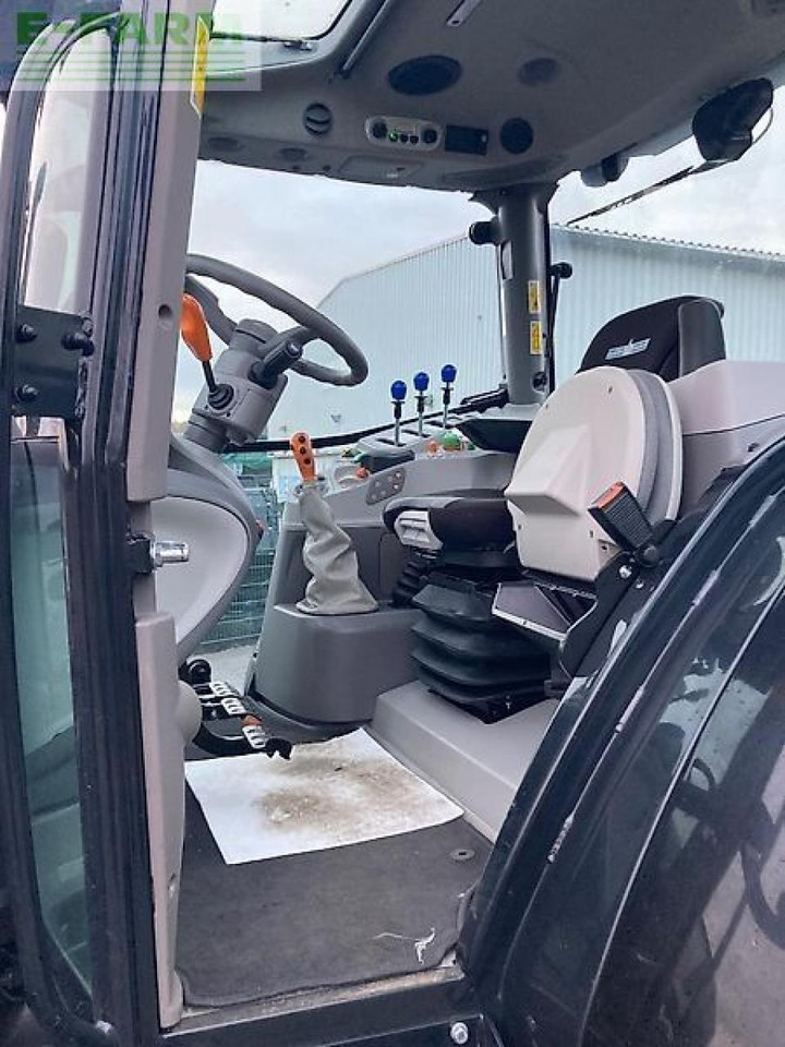 Deutz-Fahr 6125c powershift PowerShift - Трактор: фото 5 Deutz-Fahr 6125c powershift PowerShift - Трактор: фото 5