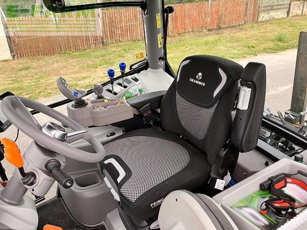 Трактор Deutz-Fahr 6135 c ttv mit stoll frontlader TTV: фото 9 Трактор Deutz-Fahr 6135 c ttv mit stoll frontlader TTV: фото 9