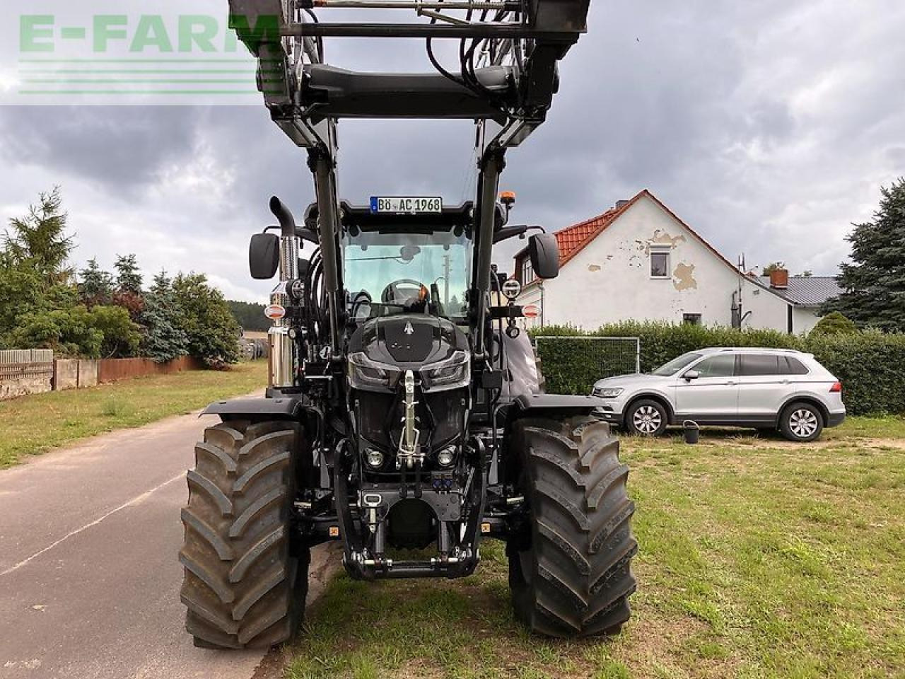 Deutz-Fahr 6135 c ttv mit stoll frontlader TTV - Трактор: фото 3 Deutz-Fahr 6135 c ttv mit stoll frontlader TTV - Трактор: фото 3
