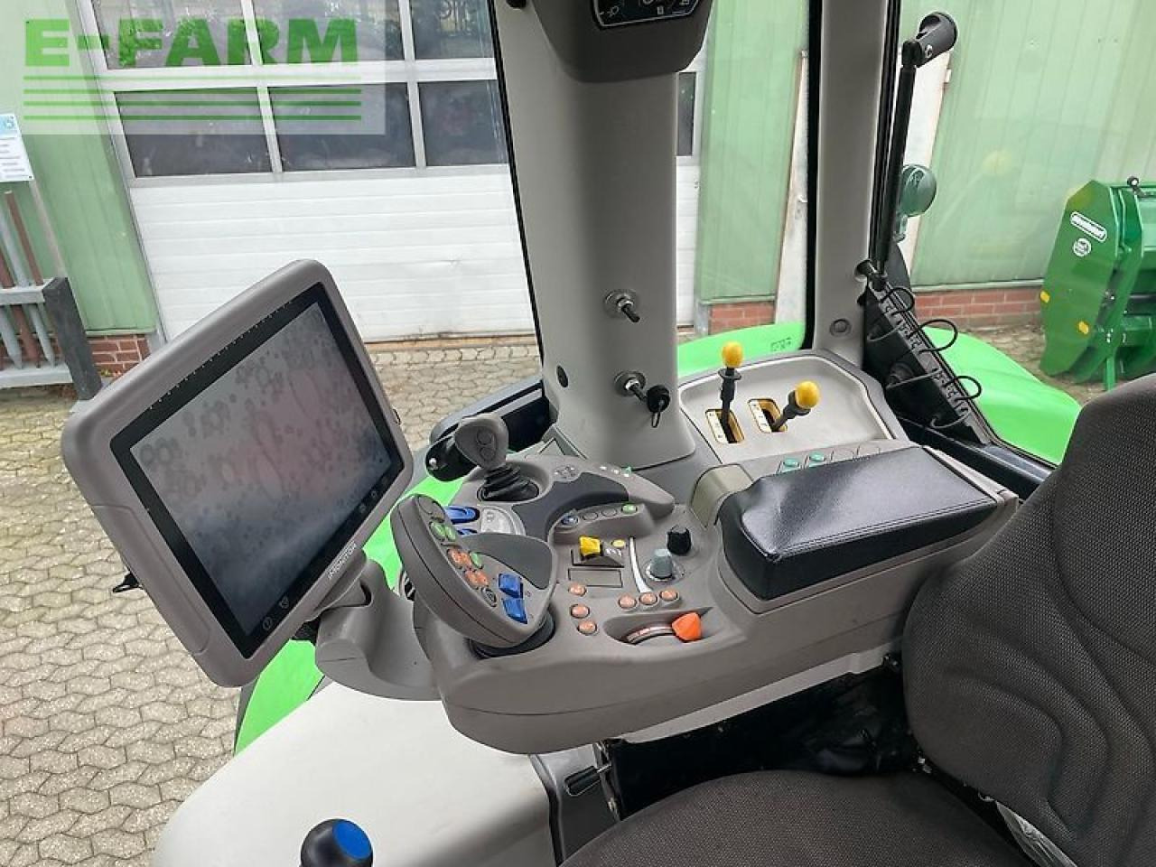 Трактор Deutz-Fahr 6215 rc: фото 17