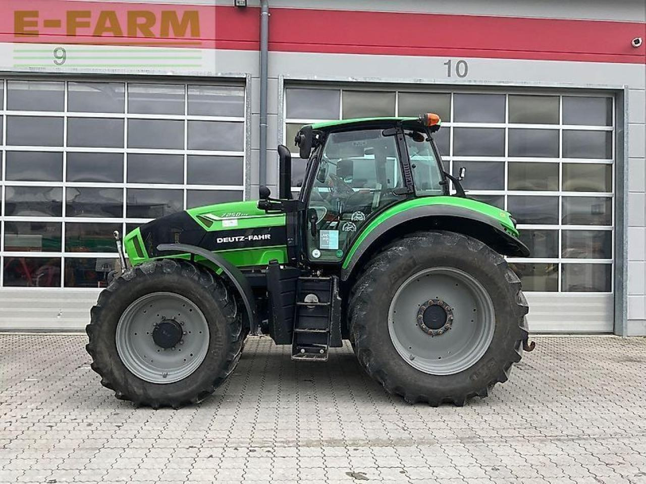 Deutz-Fahr 7250 ttv - Трактор: фото 2 Deutz-Fahr 7250 ttv - Трактор: фото 2