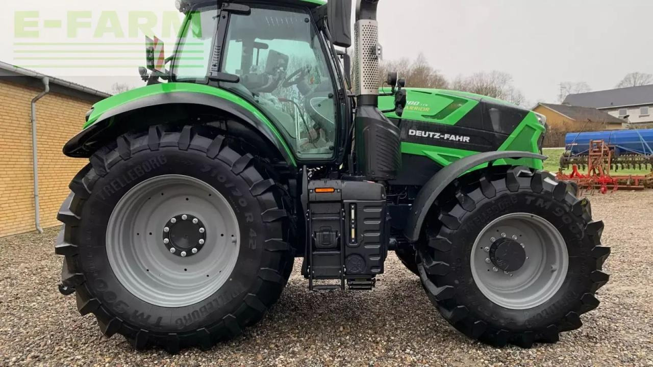 Deutz-Fahr 8280 ttv - Трактор: фото 3 Deutz-Fahr 8280 ttv - Трактор: фото 3