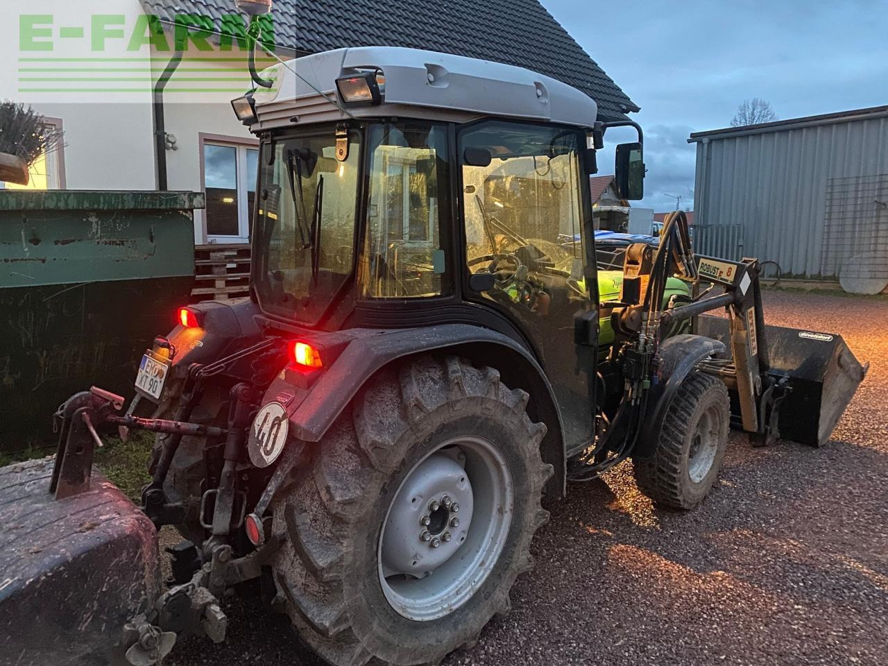 Deutz-Fahr Agroplus 70 S 70 S - Трактор: фото 4 Deutz-Fahr Agroplus 70 S 70 S - Трактор: фото 4