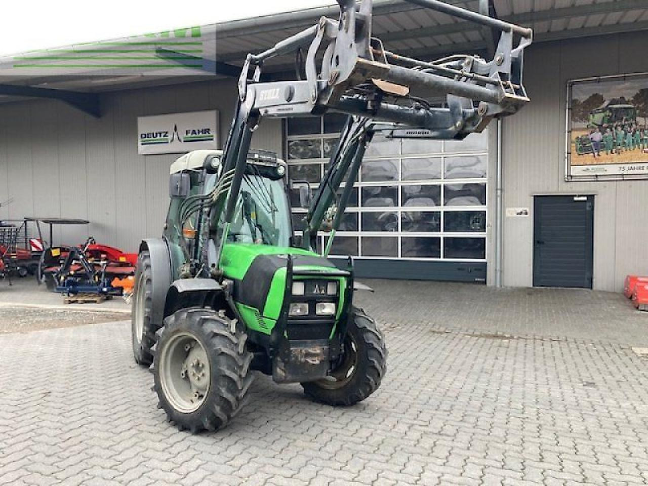Deutz-Fahr agroplus f 430 gs F - Трактор: фото 2 Deutz-Fahr agroplus f 430 gs F - Трактор: фото 2