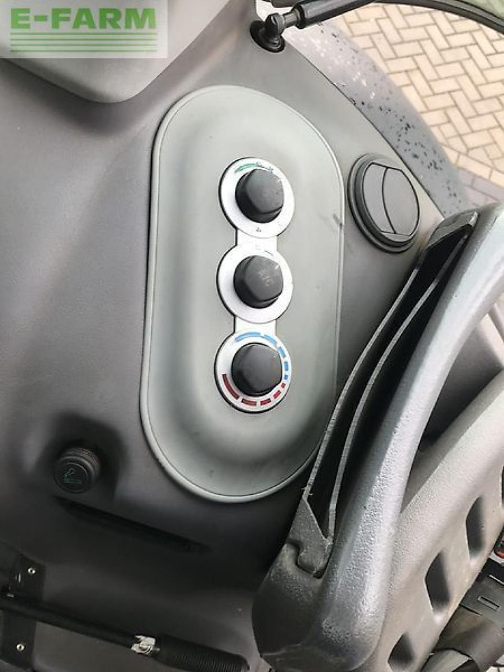 Deutz-Fahr deutz agrotron ttv430 met brede wielen - Трактор: фото 2 Deutz-Fahr deutz agrotron ttv430 met brede wielen - Трактор: фото 2