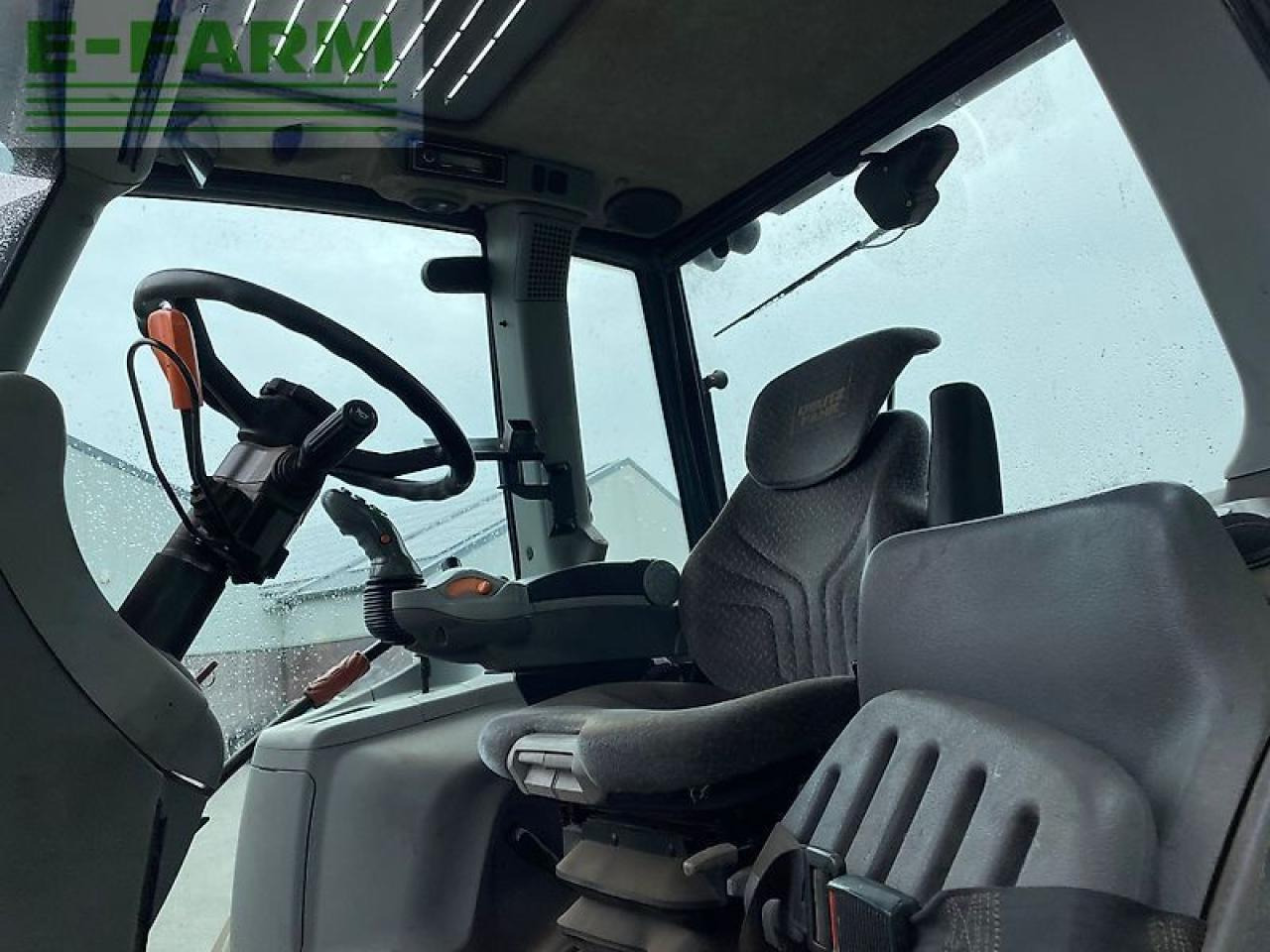 Deutz-Fahr deutz agrotron ttv430 met brede wielen - Трактор: фото 2 Deutz-Fahr deutz agrotron ttv430 met brede wielen - Трактор: фото 2