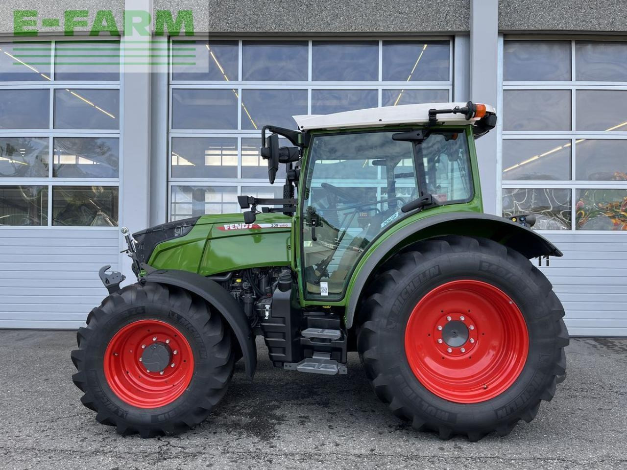 Fendt 209 s vario gen3 power - Трактор: фото 4 Fendt 209 s vario gen3 power - Трактор: фото 4