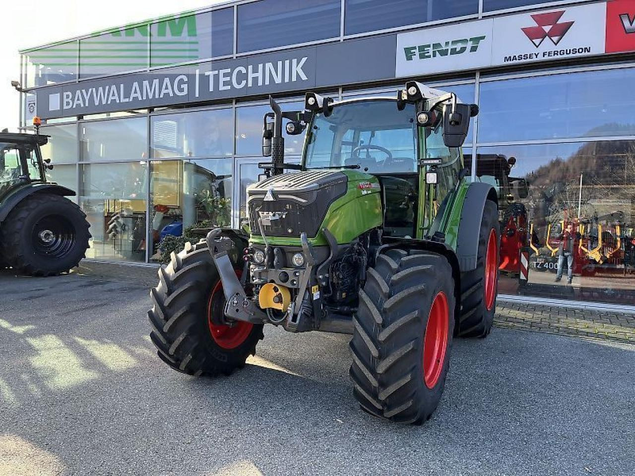 Fendt 211 s vario gen3 power setting 2 - Трактор: фото 1 Fendt 211 s vario gen3 power setting 2 - Трактор: фото 1