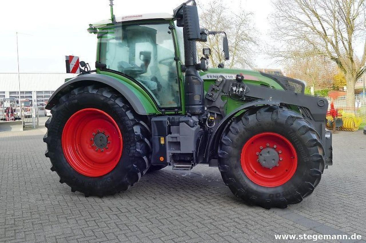 Fendt 718 vario s4 - Трактор: фото 4 Fendt 718 vario s4 - Трактор: фото 4