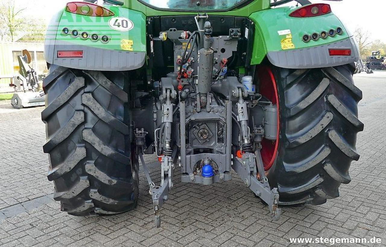 Fendt 718 vario s4 - Трактор: фото 3 Fendt 718 vario s4 - Трактор: фото 3