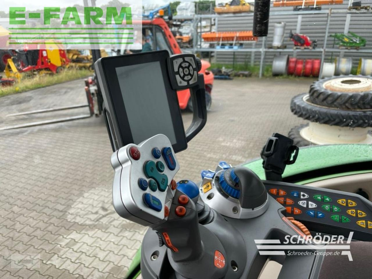 Трактор Fendt 724 s4 power plus rtk: фото 11 Трактор Fendt 724 s4 power plus rtk: фото 11