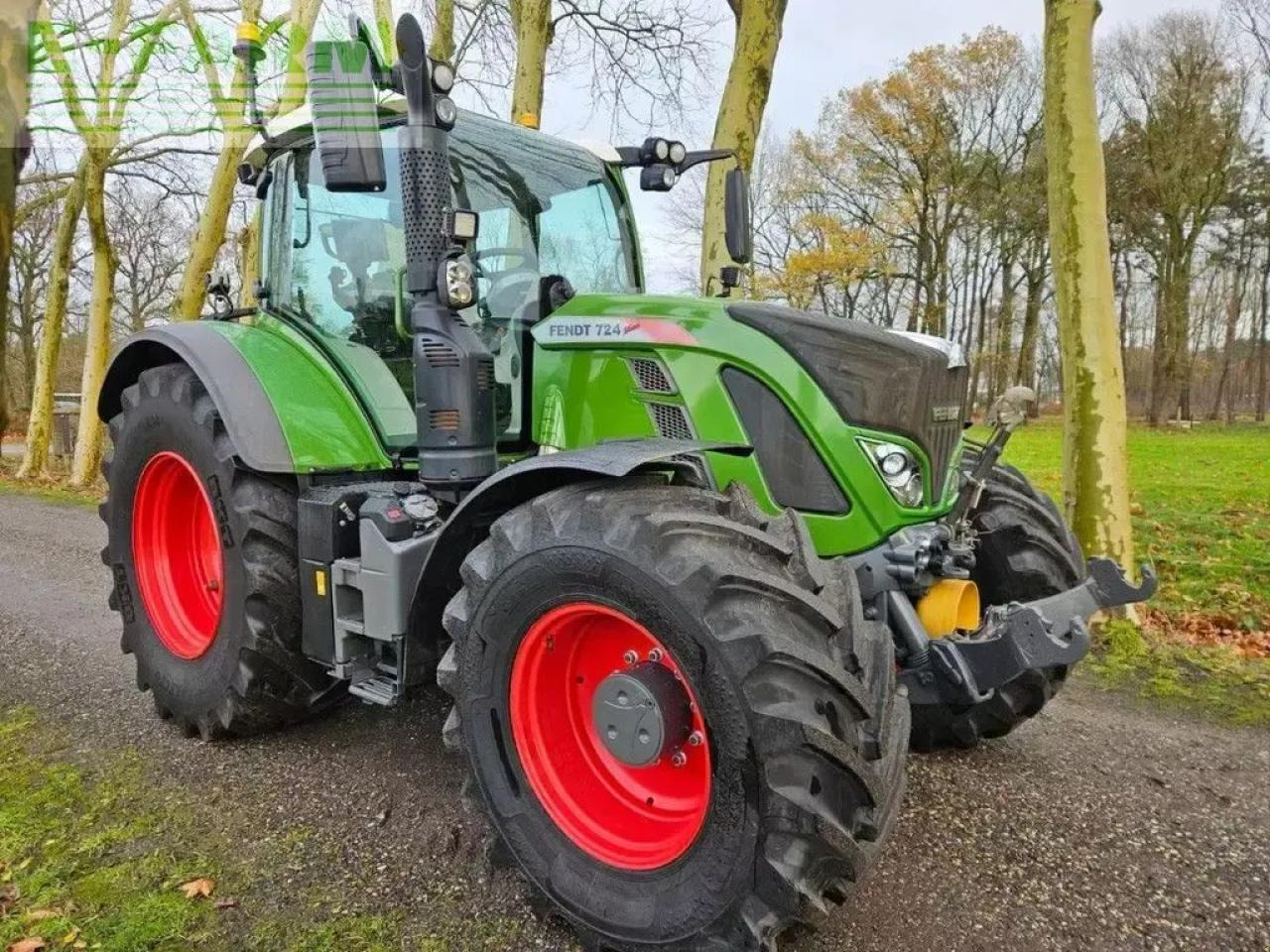 Fendt 724 s4 profi plus (718 720 722 ) - Трактор: фото 2 Fendt 724 s4 profi plus (718 720 722 ) - Трактор: фото 2