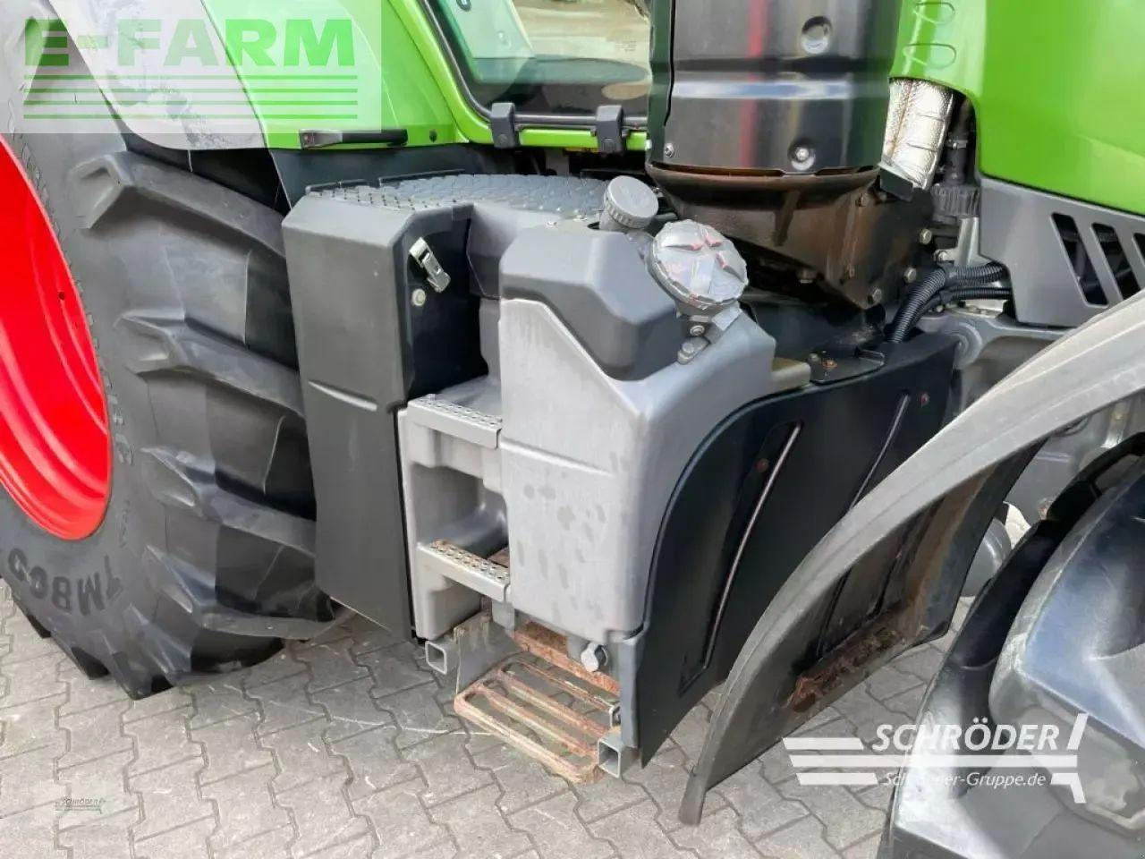 Fendt 724 s4 profi plus - Трактор: фото 4 Fendt 724 s4 profi plus - Трактор: фото 4