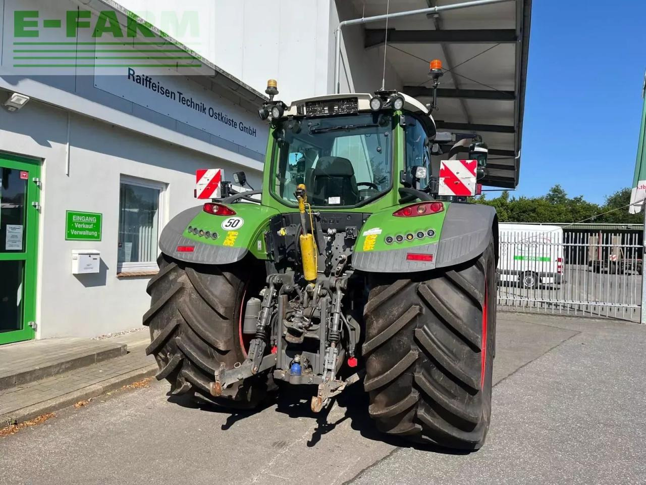 Fendt 724 s4 profiplus - Трактор: фото 3 Fendt 724 s4 profiplus - Трактор: фото 3