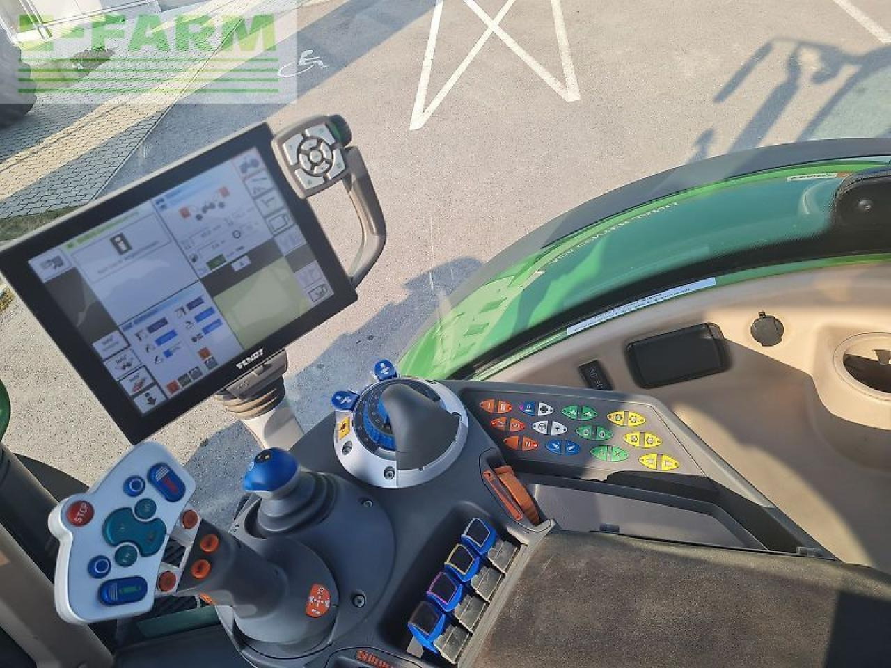 Fendt 724 vario - Трактор: фото 2 Fendt 724 vario - Трактор: фото 2