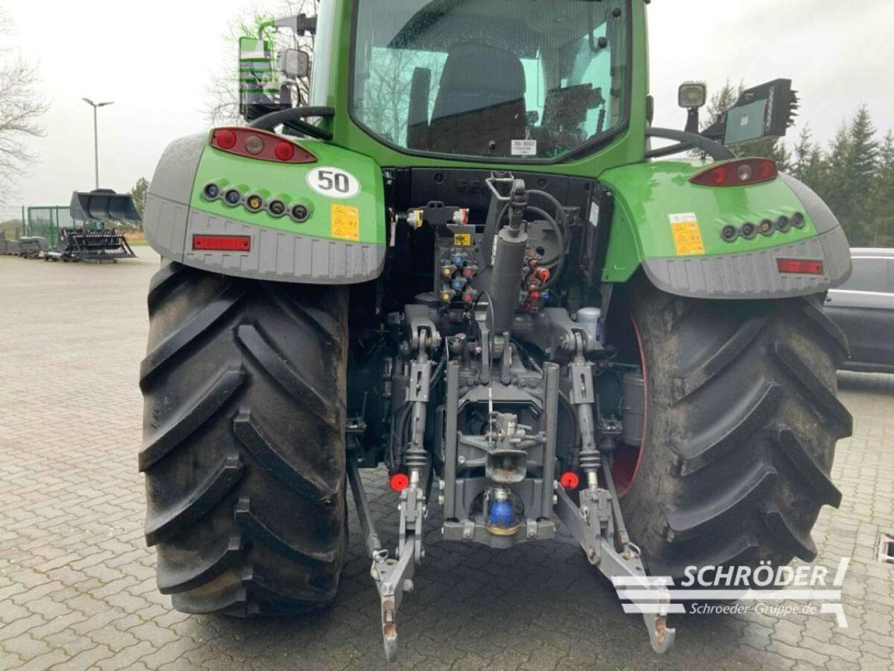Fendt 724 vario gen6 profi plus - Трактор: фото 4 Fendt 724 vario gen6 profi plus - Трактор: фото 4
