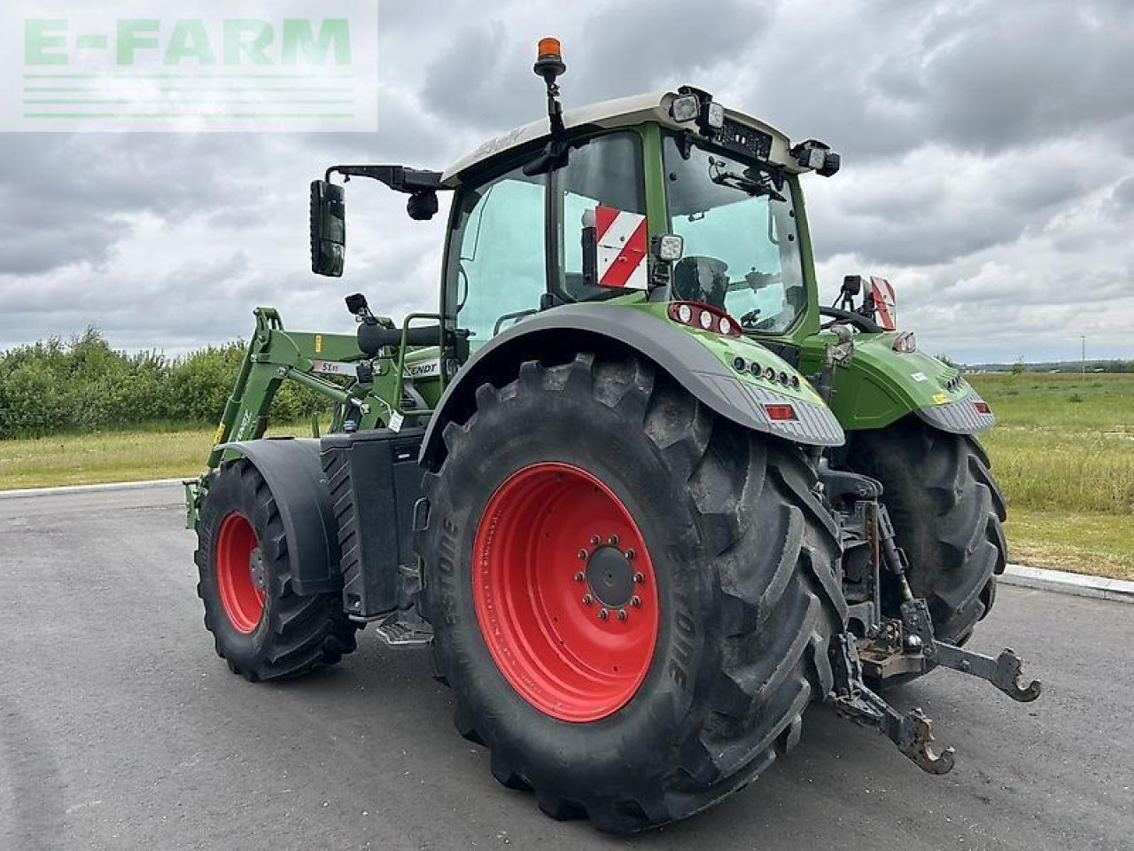 Fendt 724 vario s4 - Трактор: фото 2 Fendt 724 vario s4 - Трактор: фото 2