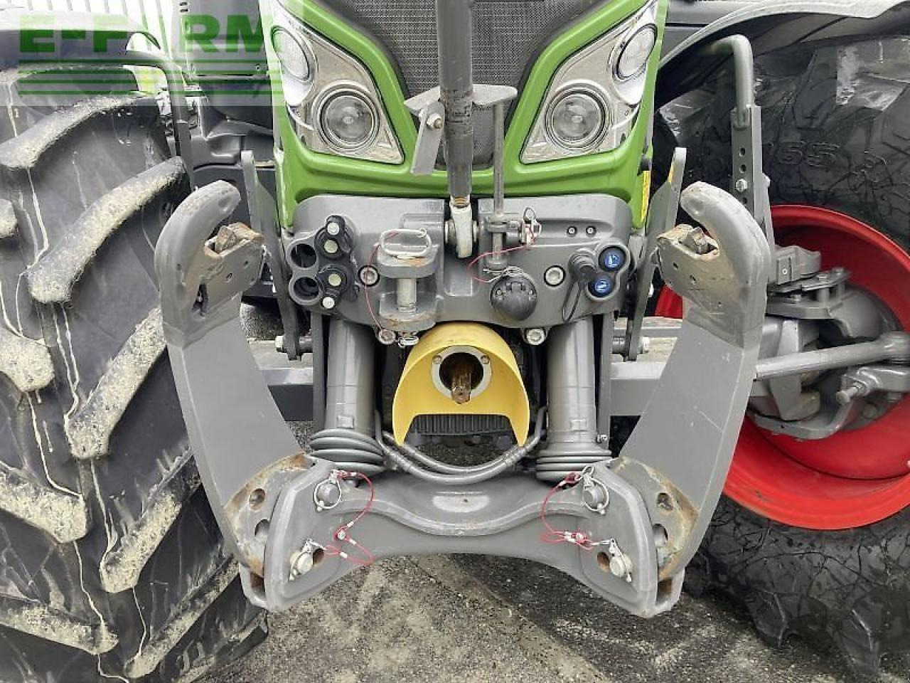 Fendt 724 vario s4 profi plus - Трактор: фото 4 Fendt 724 vario s4 profi plus - Трактор: фото 4