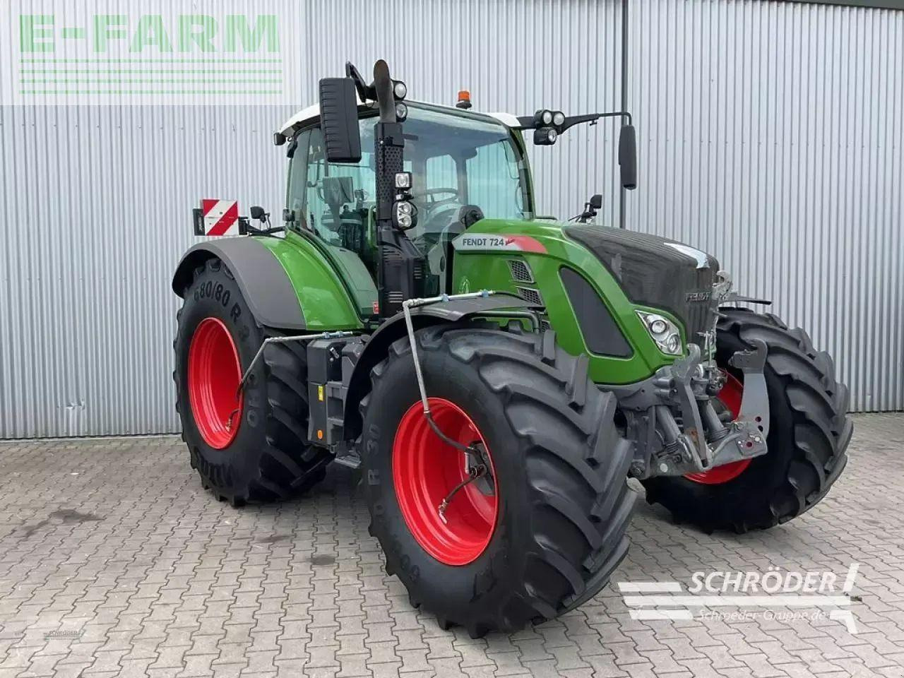 Fendt 724 vario s4 profi plus ProfiPlus - Трактор: фото 1 Fendt 724 vario s4 profi plus ProfiPlus - Трактор: фото 1