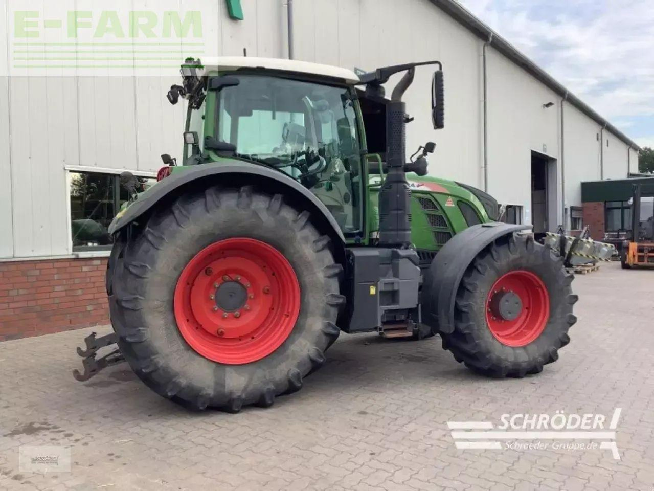Fendt 724 vario s4 profi plus ProfiPlus - Трактор: фото 5 Fendt 724 vario s4 profi plus ProfiPlus - Трактор: фото 5