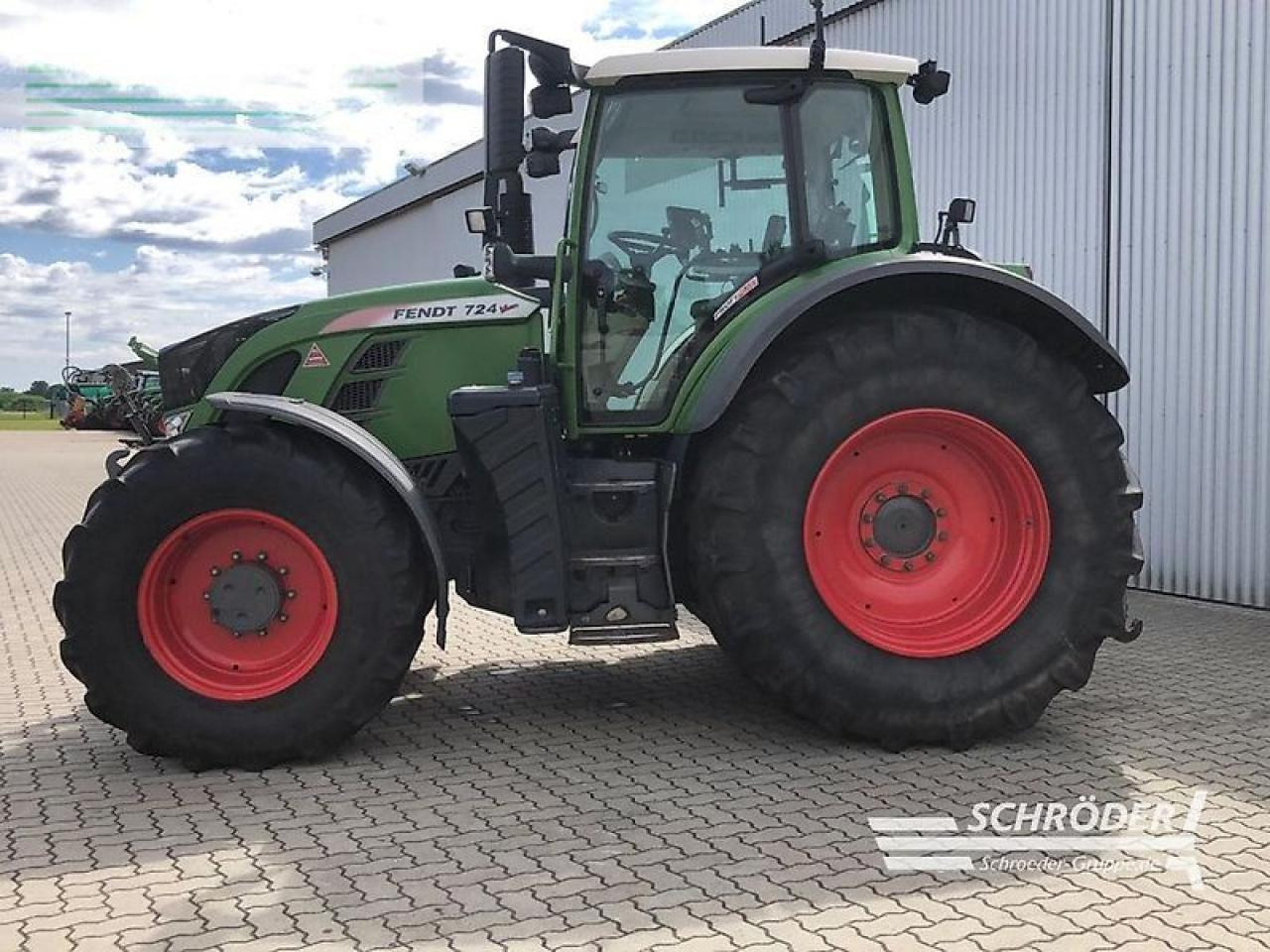 Fendt 724 vario s4 profi plus ProfiPlus - Трактор: фото 2 Fendt 724 vario s4 profi plus ProfiPlus - Трактор: фото 2