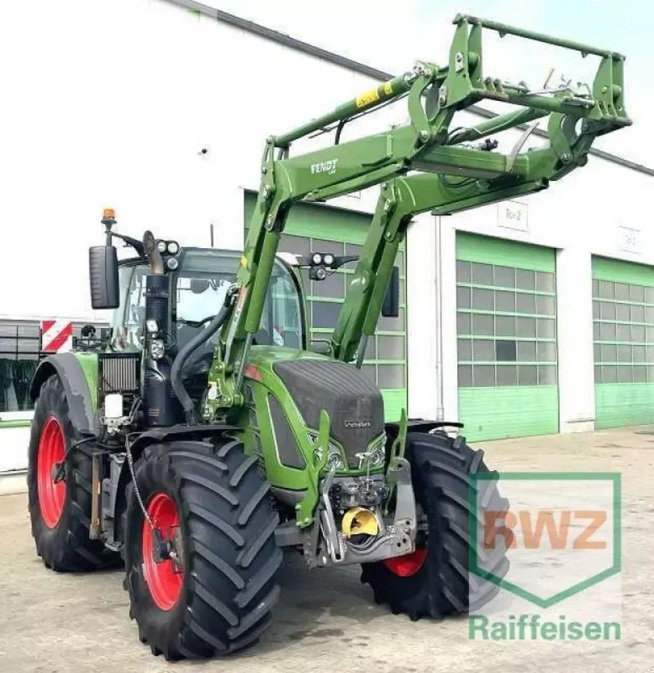 Fendt 724 vario s4 profi plus ProfiPlus - Трактор: фото 2 Fendt 724 vario s4 profi plus ProfiPlus - Трактор: фото 2