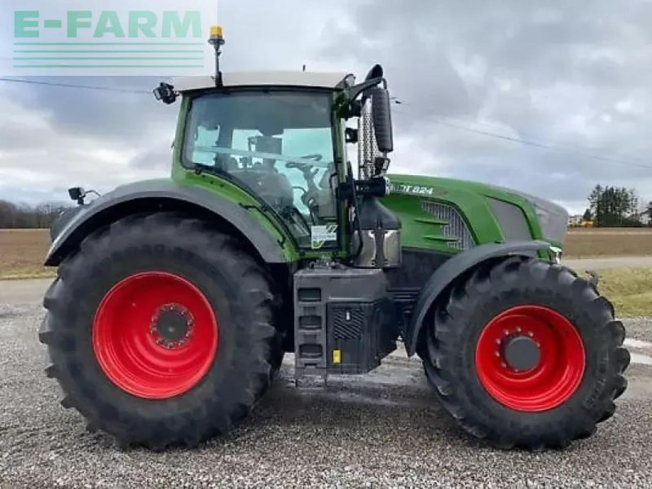 Fendt 824 profi plus - Трактор: фото 3 Fendt 824 profi plus - Трактор: фото 3