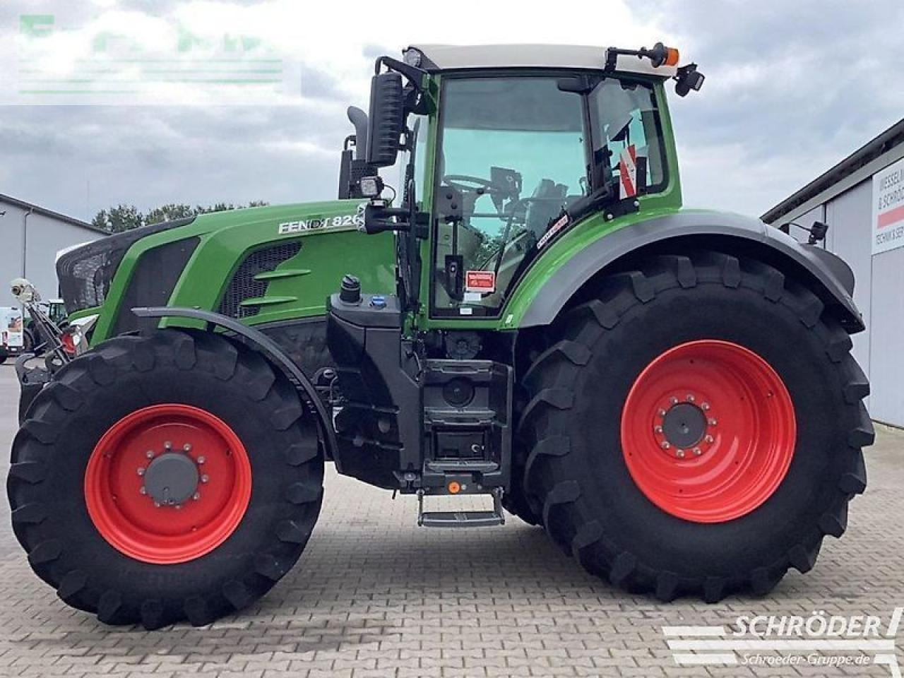Fendt 826 vario s4 profi plus ProfiPlus - Трактор: фото 3 Fendt 826 vario s4 profi plus ProfiPlus - Трактор: фото 3
