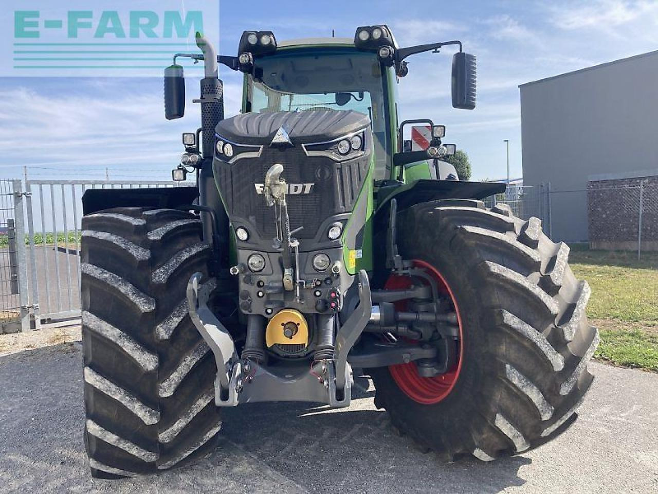Fendt 933 vario profiplus ProfiPlus - Трактор: фото 2 Fendt 933 vario profiplus ProfiPlus - Трактор: фото 2