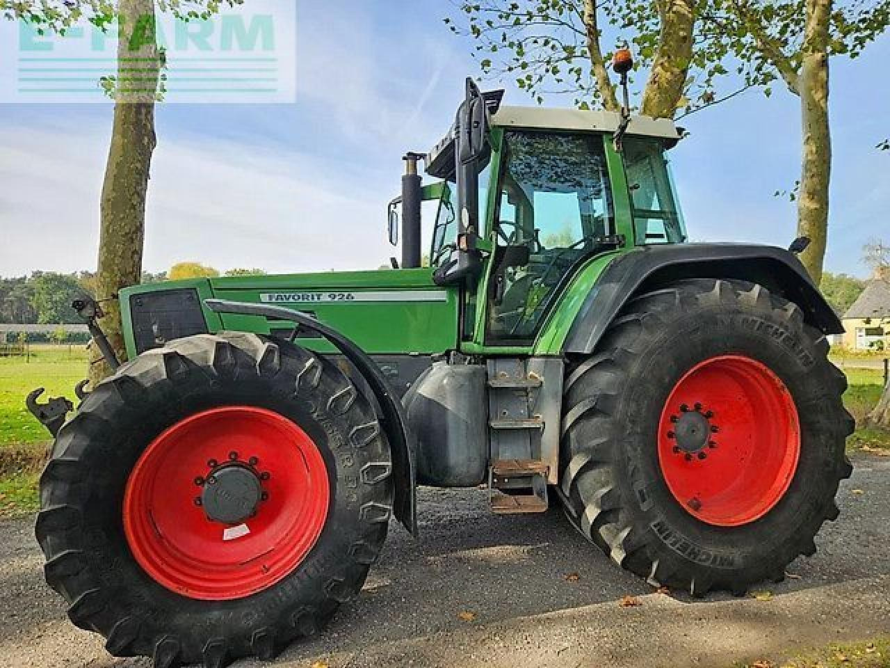 Fendt favorit 926 gen1 jahre 2000 mit rüfa 924 920 916 - Трактор: фото 2 Fendt favorit 926 gen1 jahre 2000 mit rüfa 924 920 916 - Трактор: фото 2