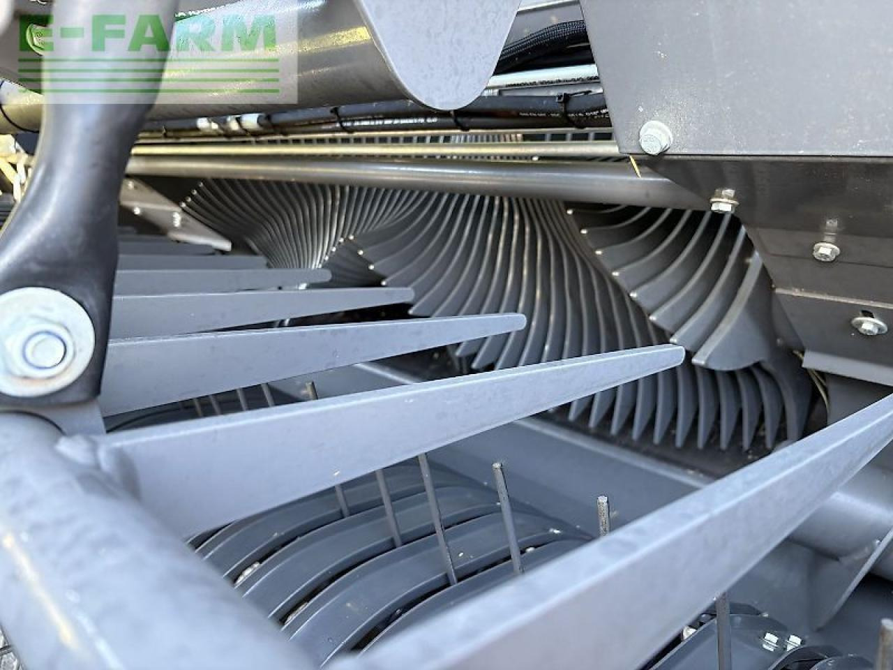 Fendt rotana 130 f xtra - Прес-підбирач тюковий: фото 5 Fendt rotana 130 f xtra - Прес-підбирач тюковий: фото 5