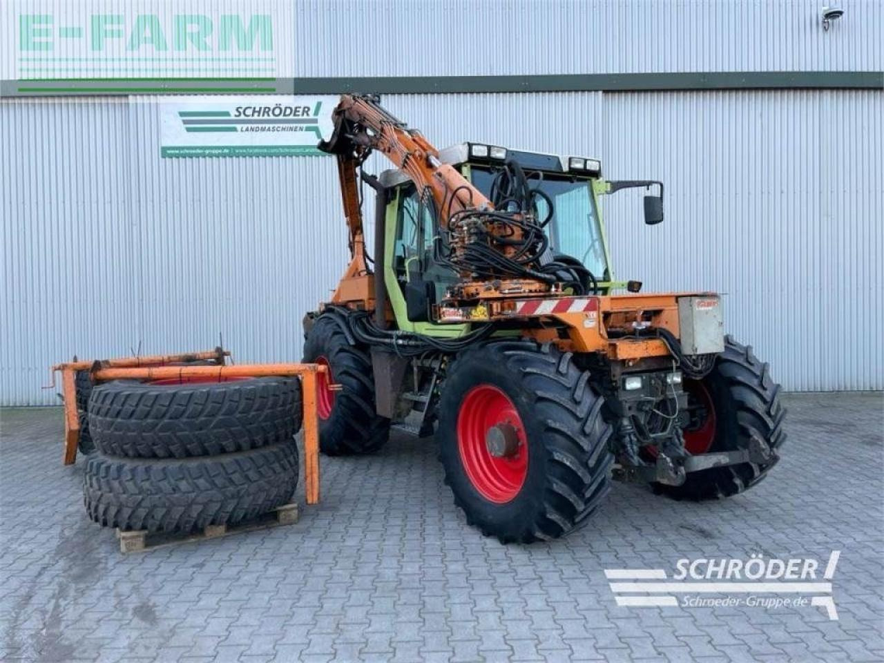 Fendt xylon 524 - Трактор: фото 1 Fendt xylon 524 - Трактор: фото 1