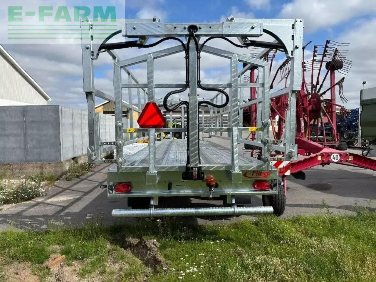 Fliegl dpw 240 bl profi - Сільськогосподарський причіп платформа: фото 4 Fliegl dpw 240 bl profi - Сільськогосподарський причіп платформа: фото 4