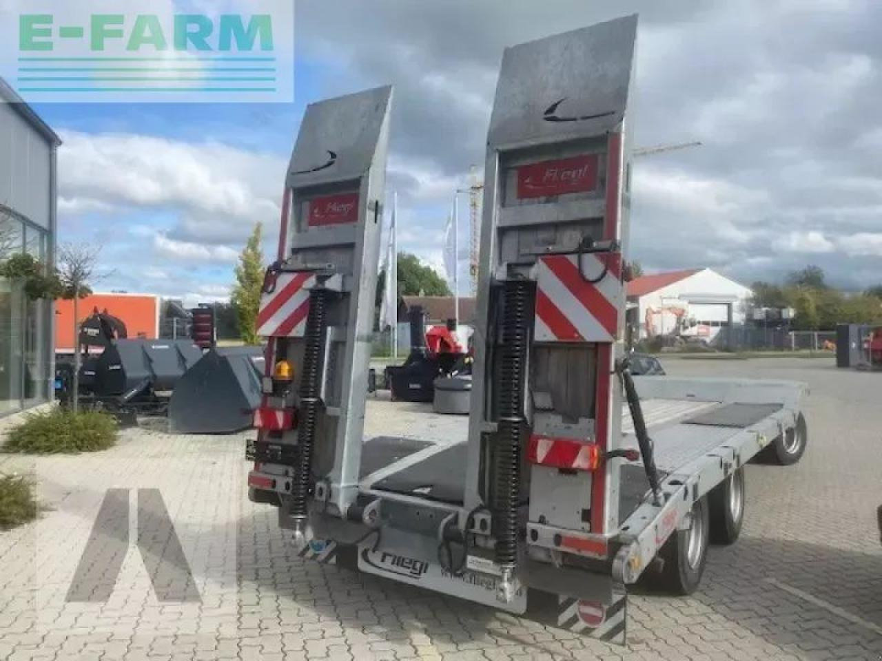 Fliegl dtl-s 300 agrar - Автовоз причіп: фото 4 Fliegl dtl-s 300 agrar - Автовоз причіп: фото 4