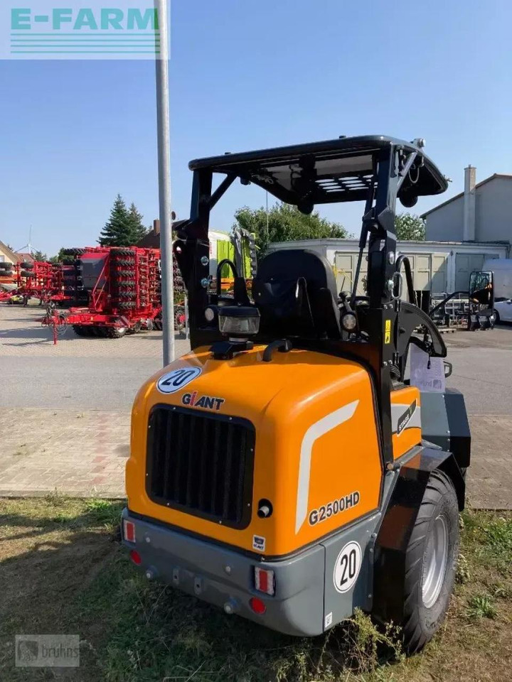 Giant g2500 hd - Міні-екскаватор: фото 5 Giant g2500 hd - Міні-екскаватор: фото 5