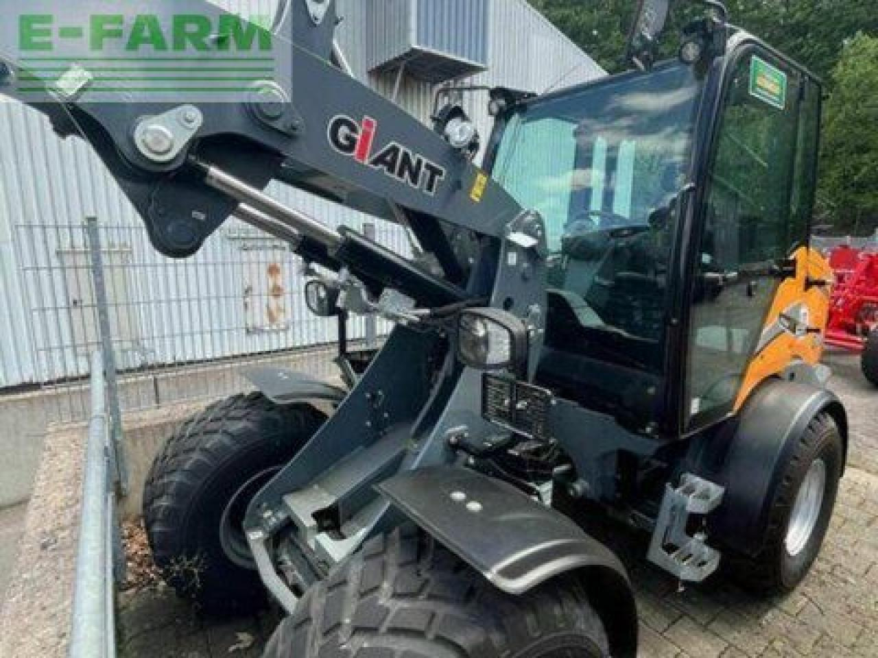Giant g5000 - Міні-екскаватор: фото 1 Giant g5000 - Міні-екскаватор: фото 1