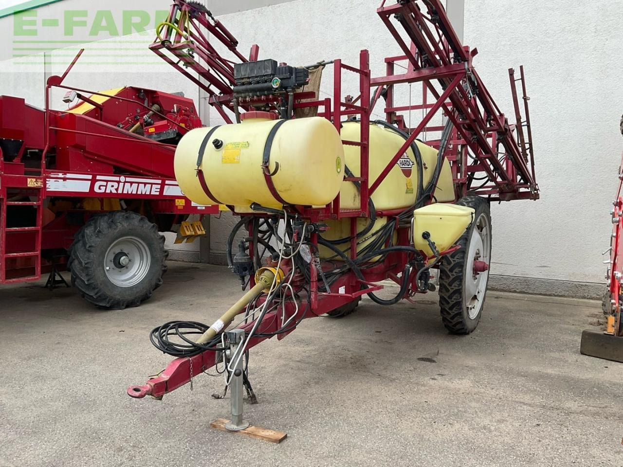 Hardi Commander - Обприскувач причіпний: фото 1 Hardi Commander - Обприскувач причіпний: фото 1