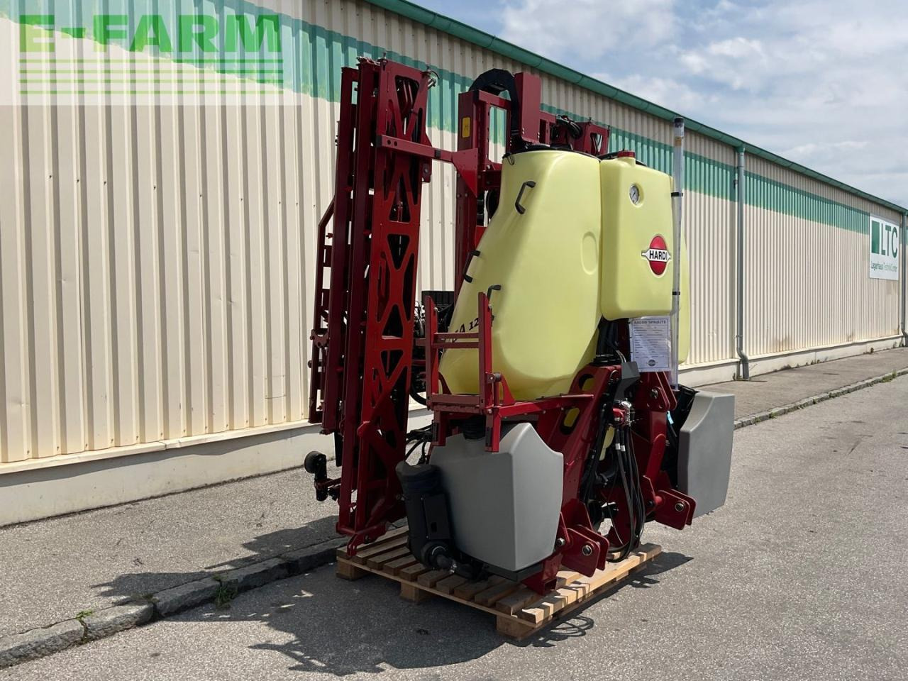 Hardi Mega 1200 - Обприскувач причіпний: фото 4 Hardi Mega 1200 - Обприскувач причіпний: фото 4