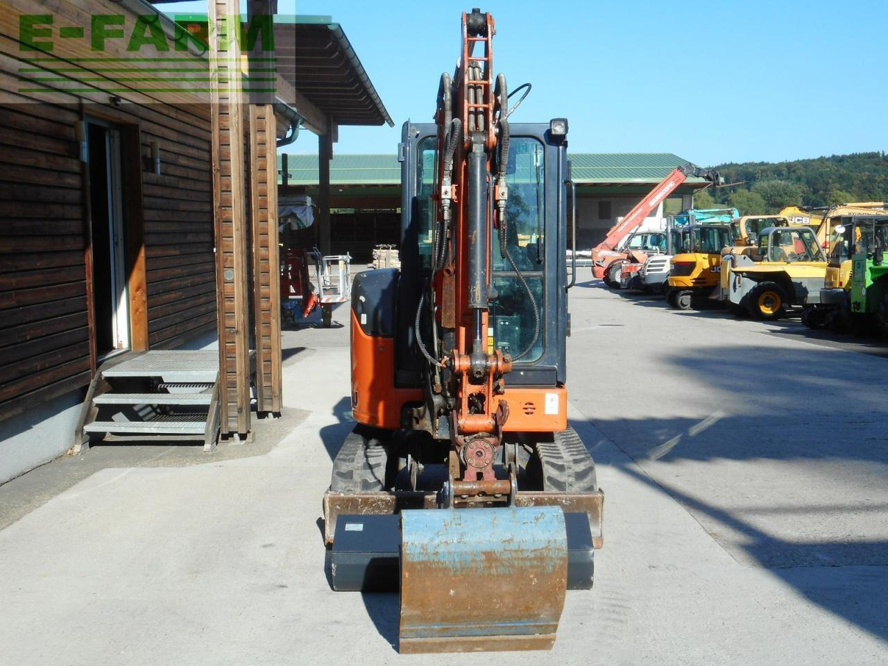 Hitachi zx26u-6 ( 2.740kg ) powertilt - Міні-екскаватор: фото 5 Hitachi zx26u-6 ( 2.740kg ) powertilt - Міні-екскаватор: фото 5