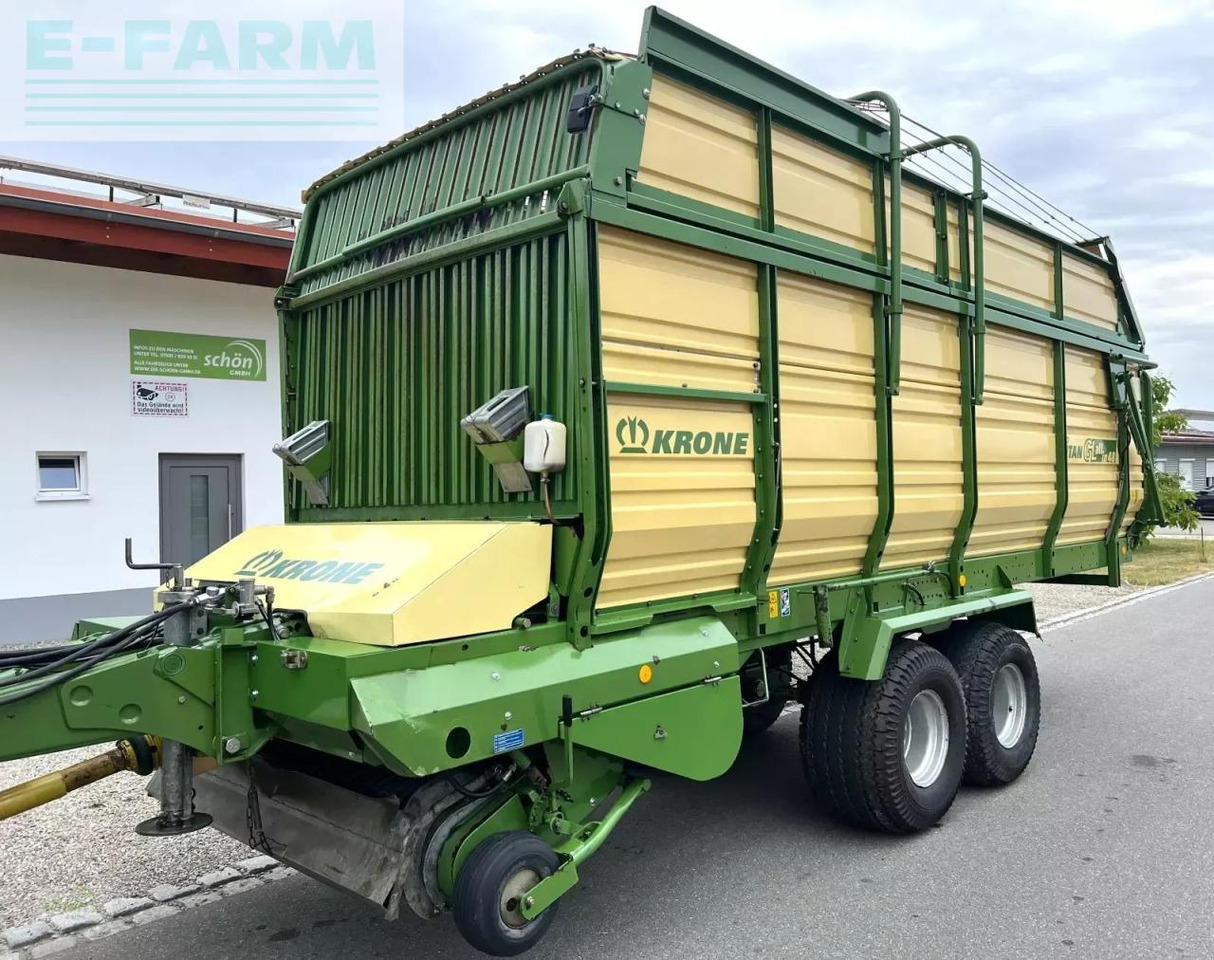Krone titan 6/48 gl all in - ein großer schwingen-ladewagen mit druckluftbremse - Інша техніка: фото 1 Krone titan 6/48 gl all in - ein großer schwingen-ladewagen mit druckluftbremse - Інша техніка: фото 1