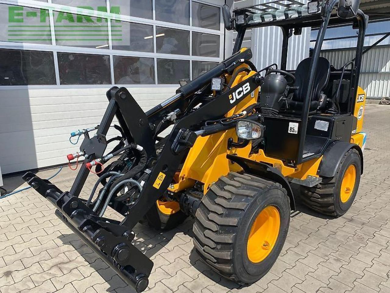 JCB 403 elektro agri - Міні-екскаватор: фото 3 JCB 403 elektro agri - Міні-екскаватор: фото 3