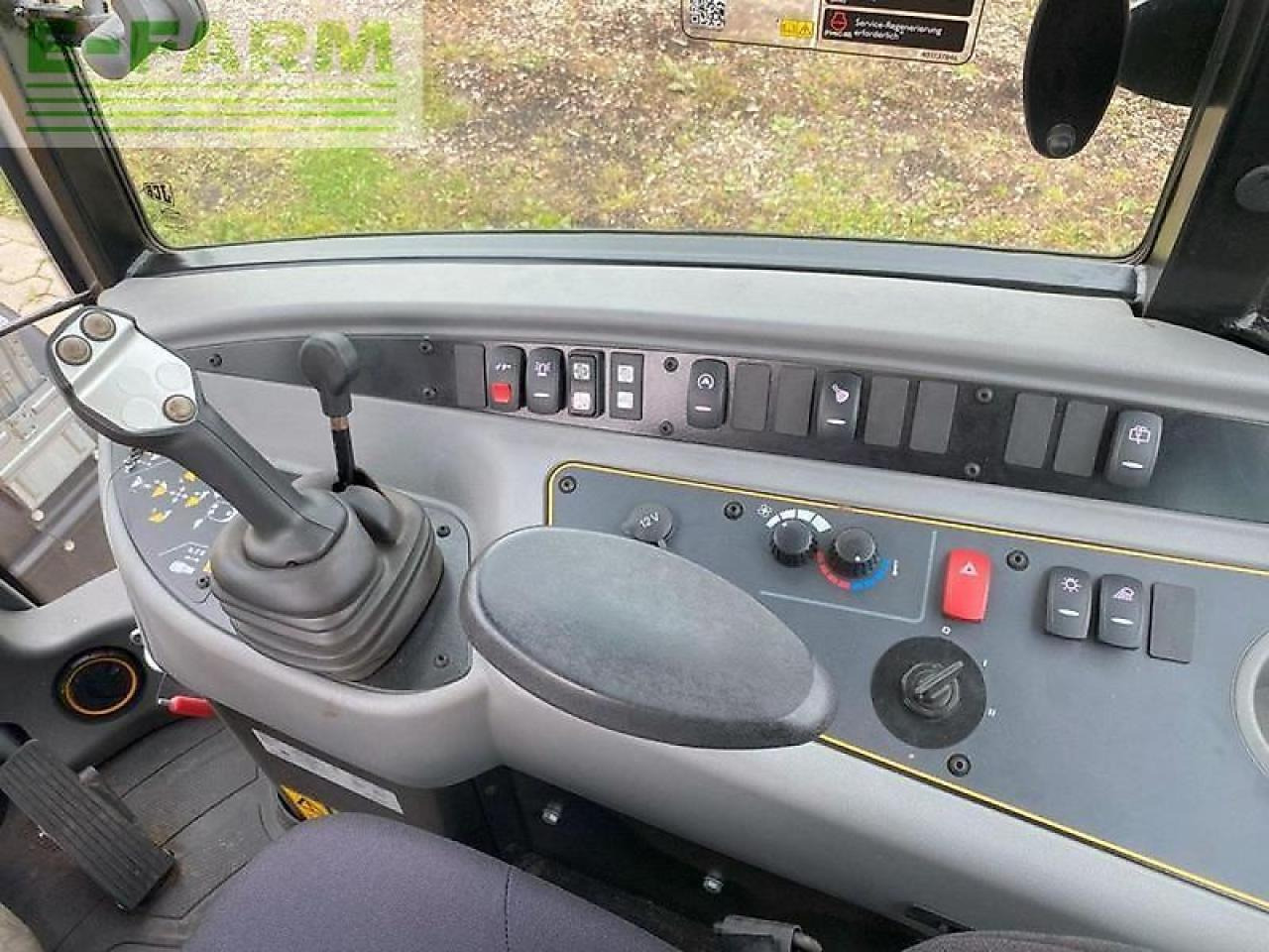 Міні-екскаватор JCB 406 agri: фото 8