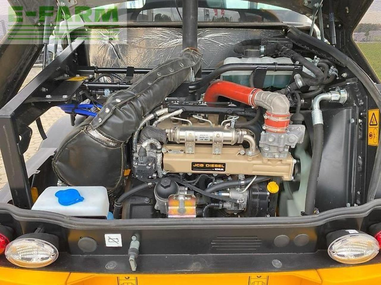 Міні-екскаватор JCB 406 agri: фото 6