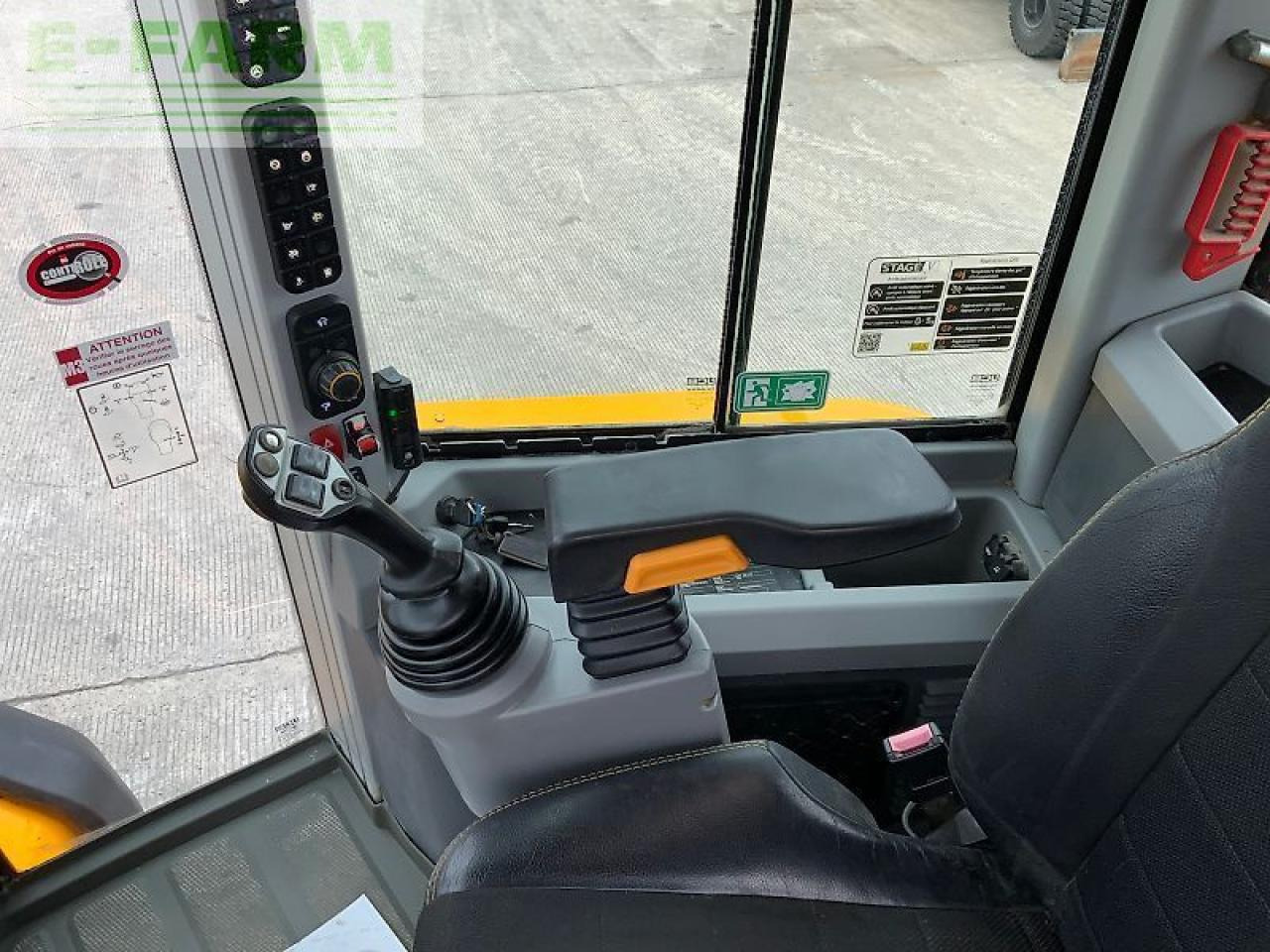 Міні-екскаватор JCB 437 wheeled loading shovel (st23075): фото 20