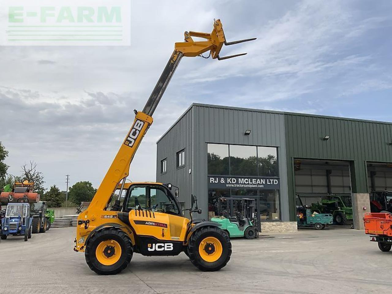 JCB 542-70 agri xtra telehandler (st24069) - Міні-екскаватор: фото 1 JCB 542-70 agri xtra telehandler (st24069) - Міні-екскаватор: фото 1