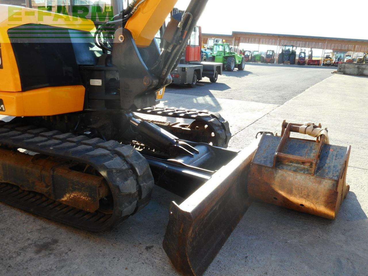 Міні-екскаватор JCB 86 c-1 ( 8.775kg ): фото 14