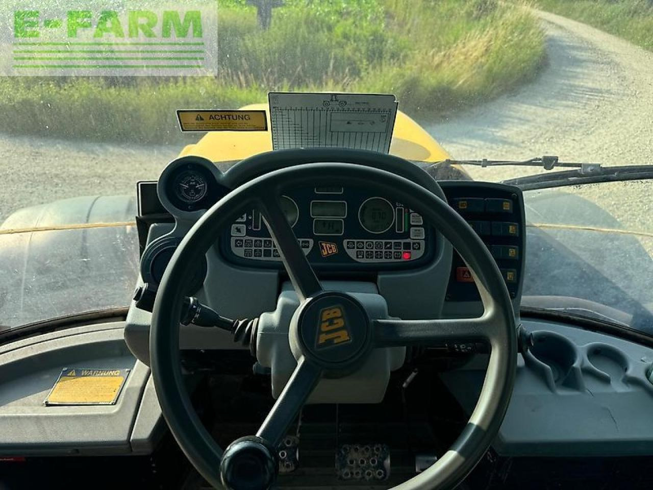 Трактор JCB fastrac 3185 smothshift: фото 17