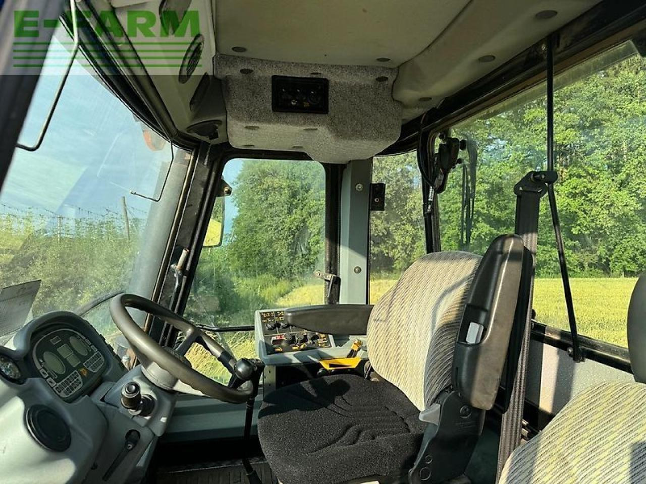 Трактор JCB fastrac 3185 smothshift: фото 13