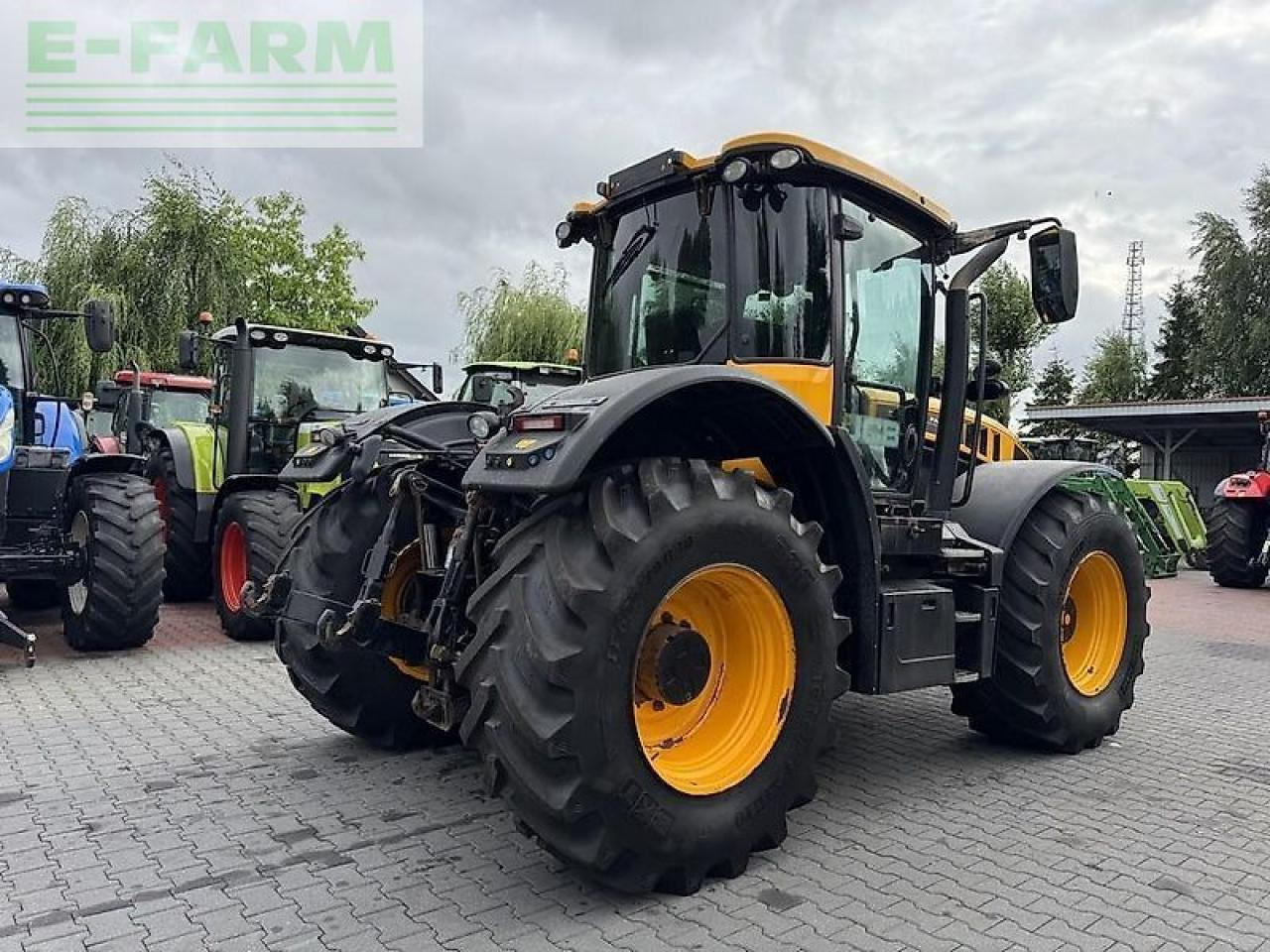 JCB fastrac 4220 - Трактор: фото 5 JCB fastrac 4220 - Трактор: фото 5