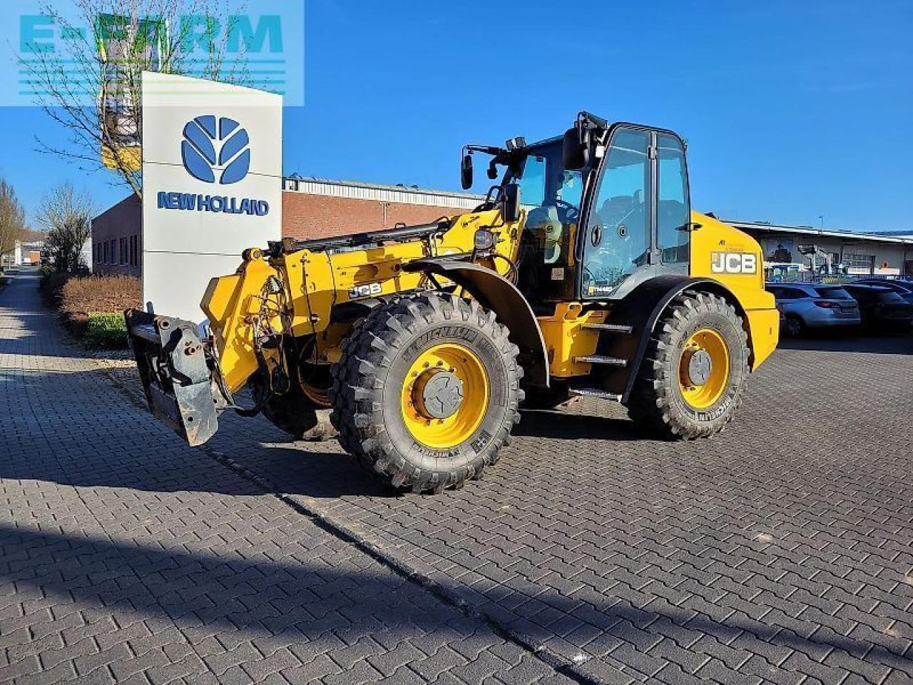 JCB tm 420 teleskopradlader - Колісний навантажувач: фото 1 JCB tm 420 teleskopradlader - Колісний навантажувач: фото 1
